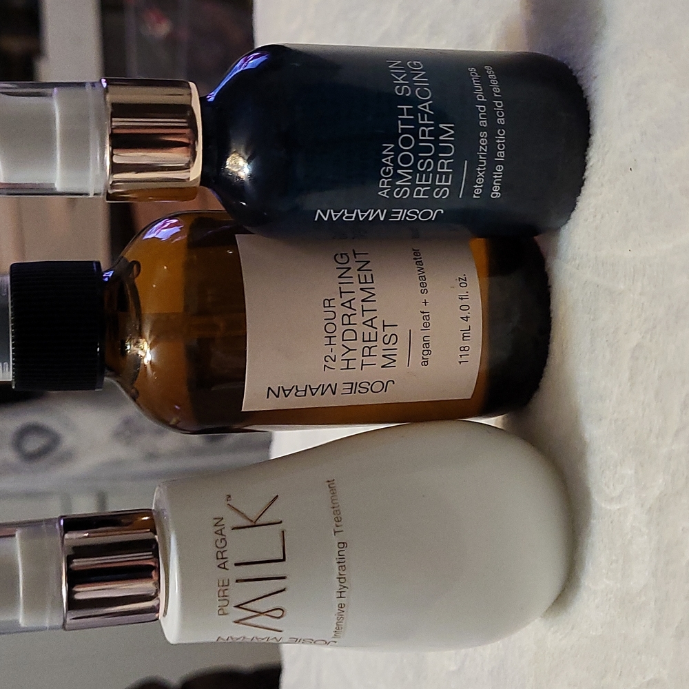 JOSIE MARAN SKIN CARE BUNDLE